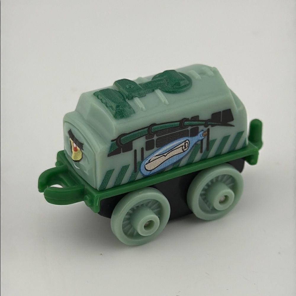 Thomas And Friends Minis 2016 DIESEL 10 AS PLANKTON Sponge Bob